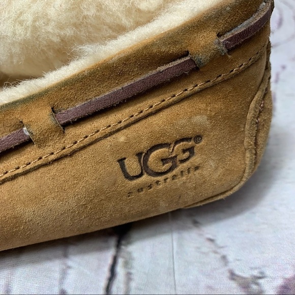 Ugg® Dakota Water Resistant Suede Slippers - Picture 3 of 9
